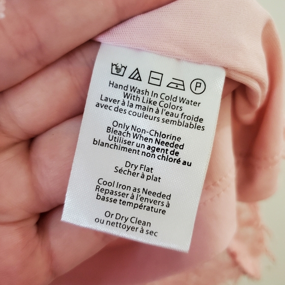 🌹Isaac Mizrahi Pink Sequin Top - Picture 7 of 8